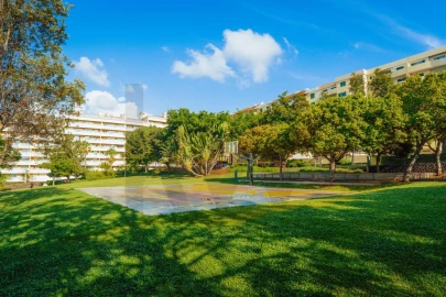 Apartamento T3 para Arrendamento em São Martinho