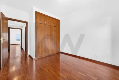 Apartamento T3 para Arrendamento em São Martinho