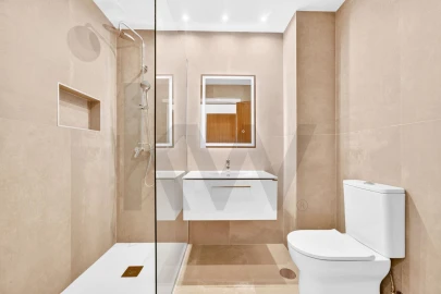 Apartamento T3 para Arrendamento em São Martinho