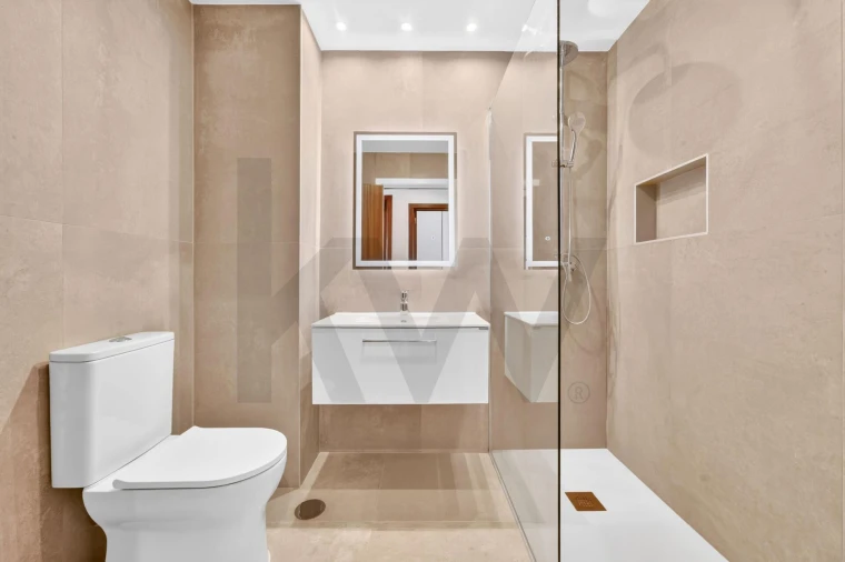 Apartamento T3 para Arrendamento em São Martinho Foto 11