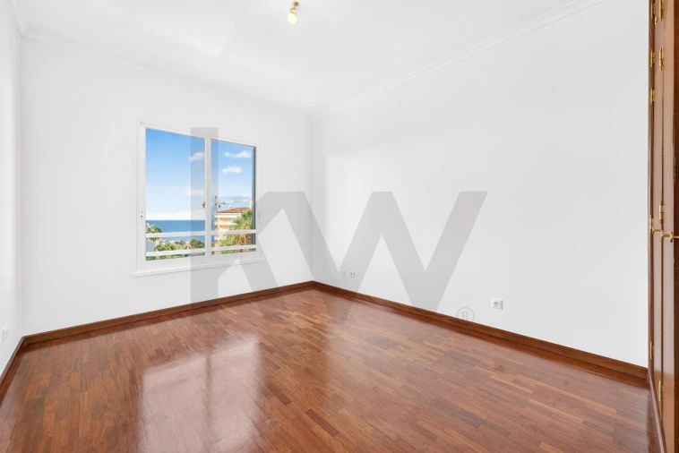 Apartamento T3 para Arrendamento em São Martinho Foto 6