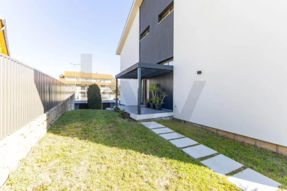 Moradia T3 para Venda em Campanhã