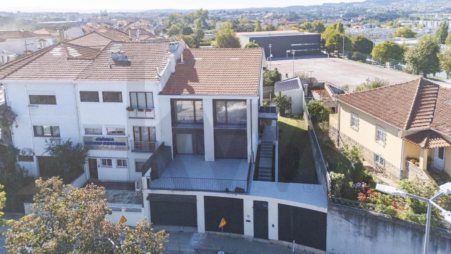 Moradia T3 para Venda em Campanhã Foto 4