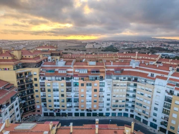 Apartamento T2 para Venda em Queluz e Belas