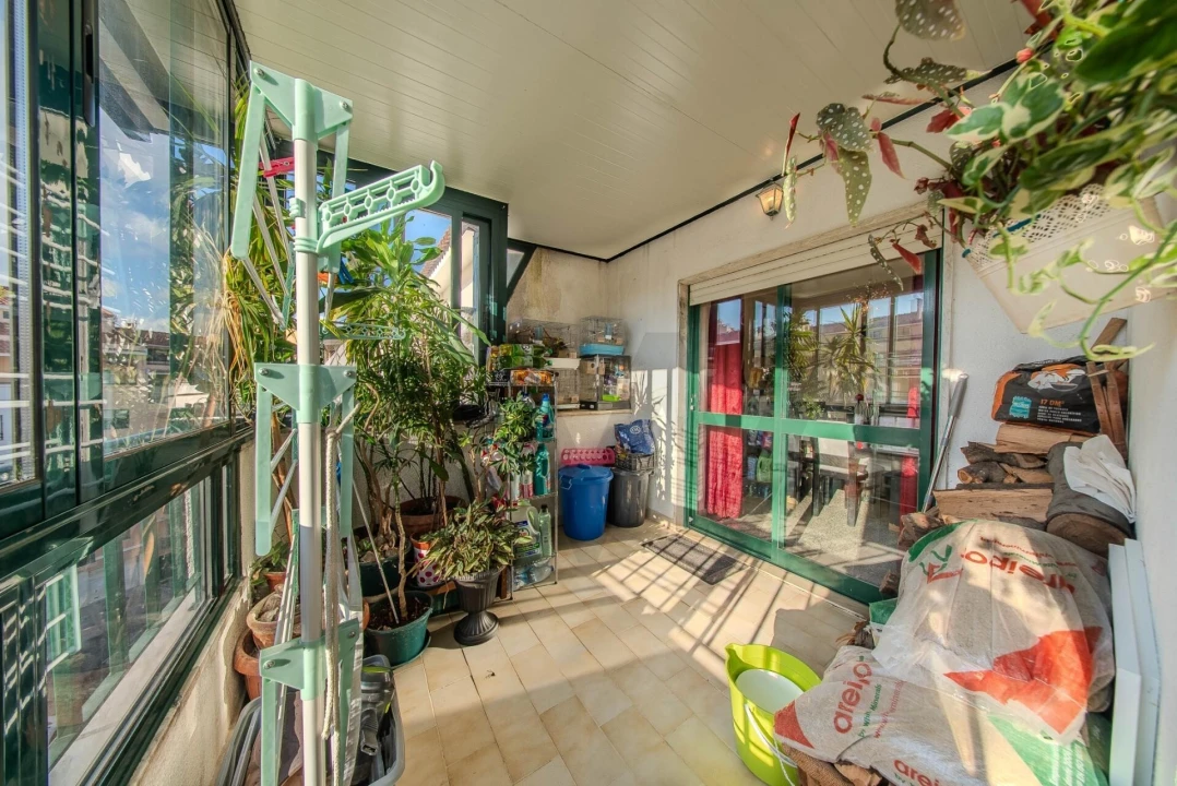 Apartamento T2 para Venda em Queluz e Belas Foto 7