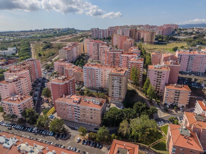 Apartamento T2 para Venda em Queluz e Belas Foto 35