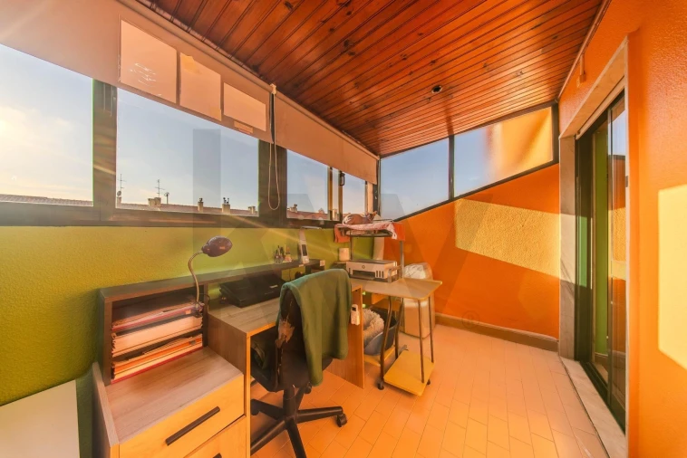 Apartamento T2 para Venda em Queluz e Belas Foto 25