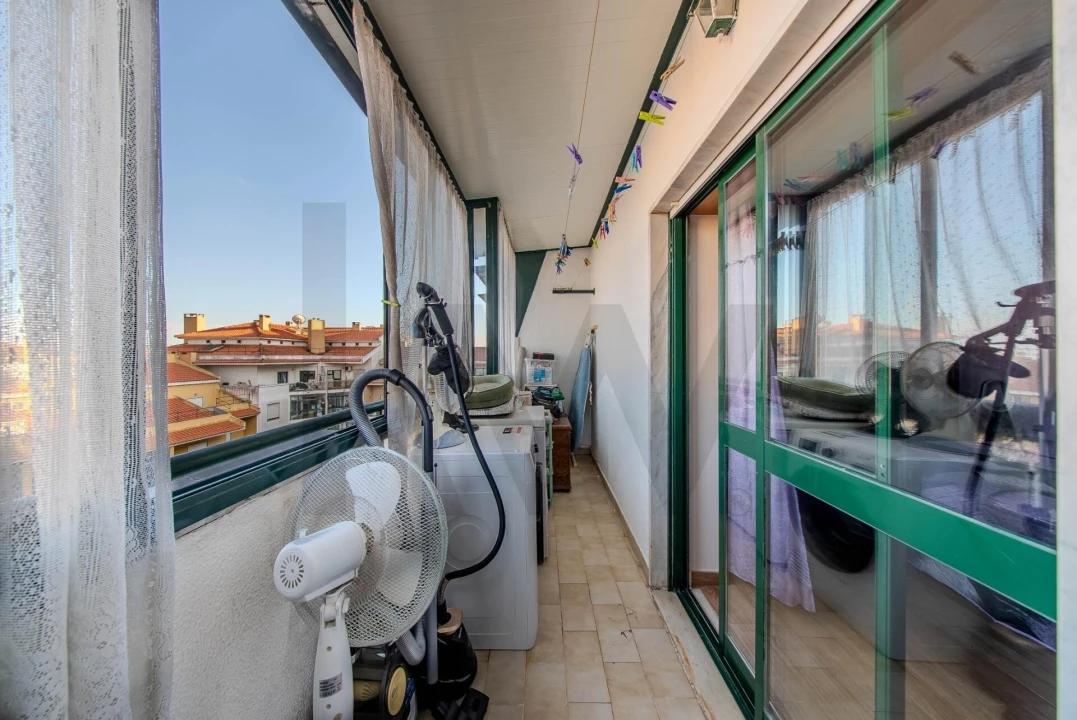 Apartamento T2 para Venda em Queluz e Belas Foto 11