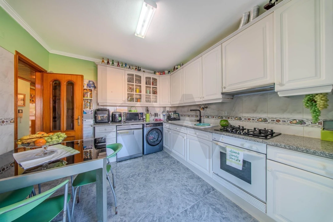 Apartamento T2 para Venda em Queluz e Belas Foto 16