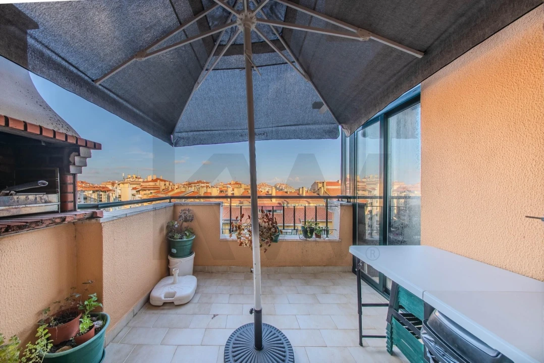 Apartamento T2 para Venda em Queluz e Belas Foto 19