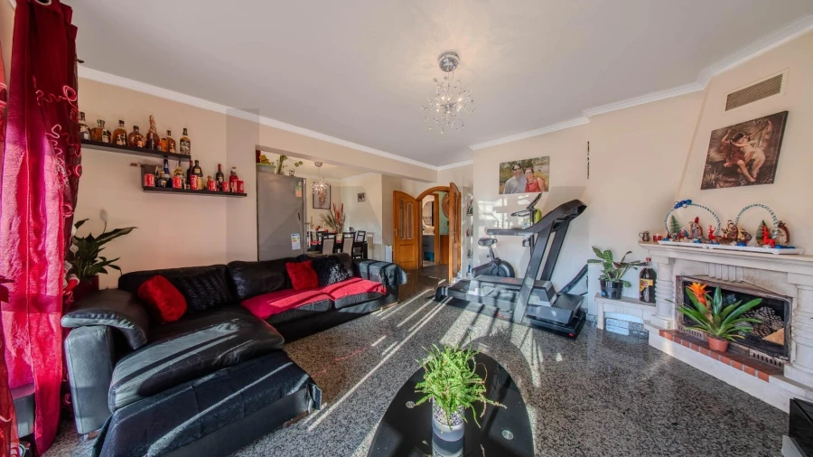 Apartamento T2 para Venda em Queluz e Belas