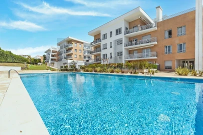 Apartamento T2 para Venda em Carnaxide e Queijas