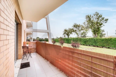 Apartamento T2 para Venda em Carnaxide e Queijas