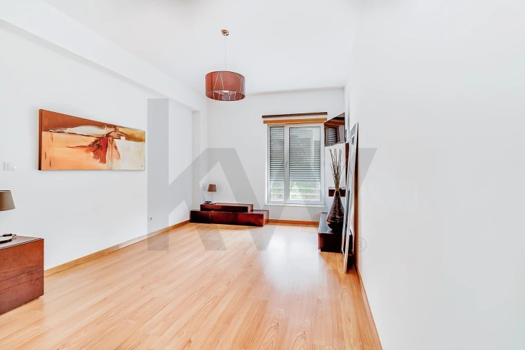 Apartamento T2 para Venda em Carnaxide e Queijas Foto 24