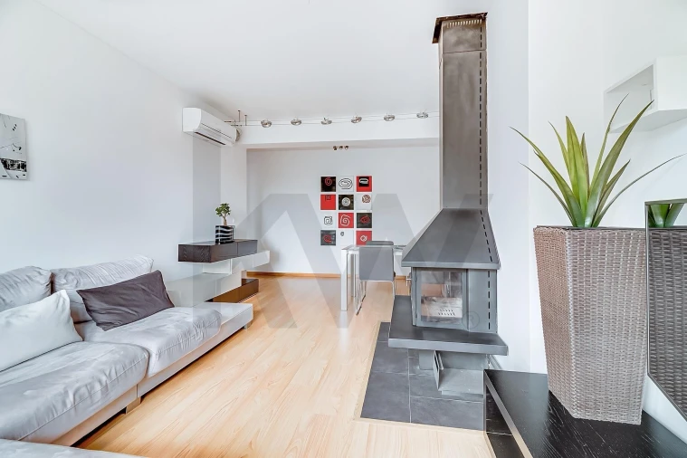 Apartamento T2 para Venda em Carnaxide e Queijas Foto 13