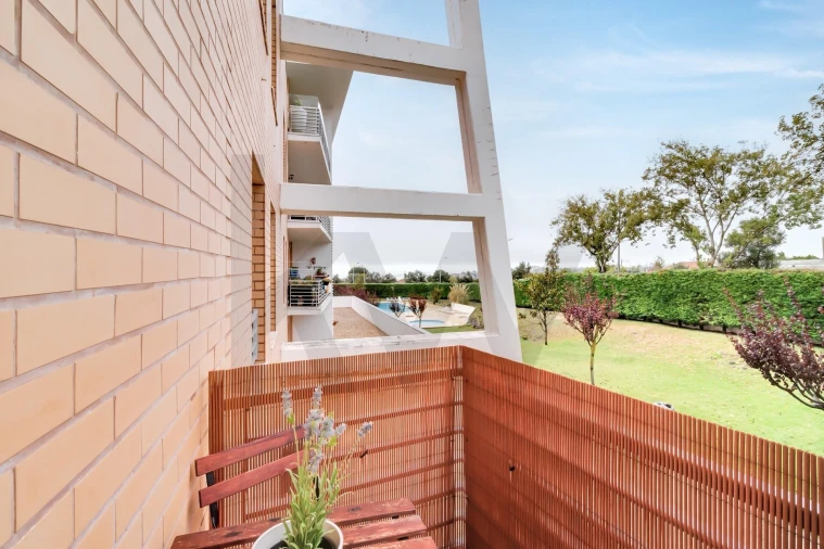 Apartamento T2 para Venda em Carnaxide e Queijas Foto 31