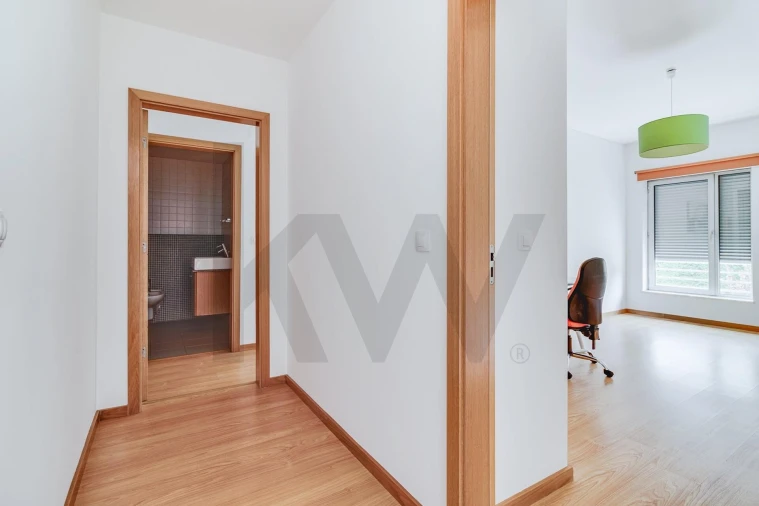 Apartamento T2 para Venda em Carnaxide e Queijas Foto 19