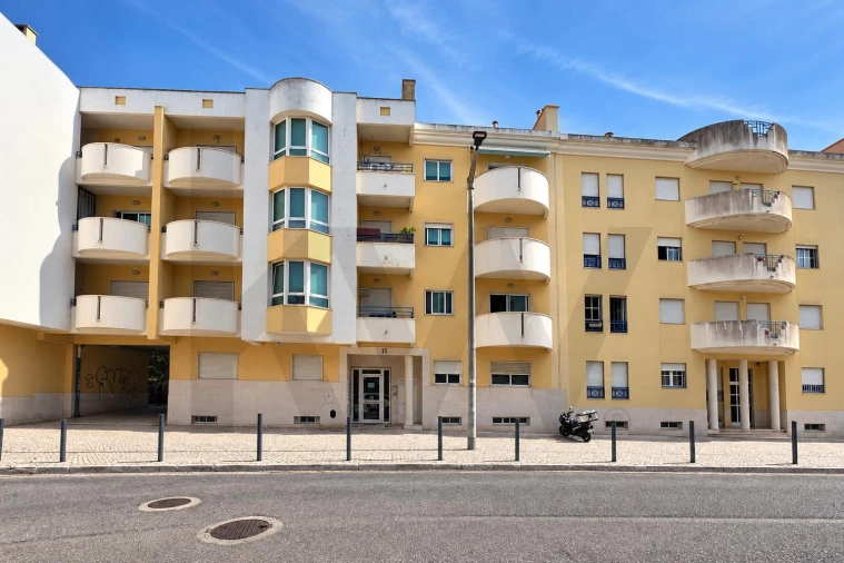 Apartamento T1 para Arrendamento em Costa da Caparica Foto 18