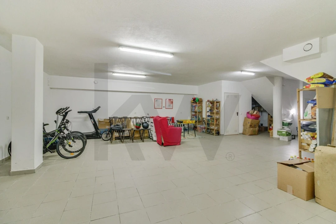 Moradia T4 para Venda em Vila Franca de Xira Foto 51