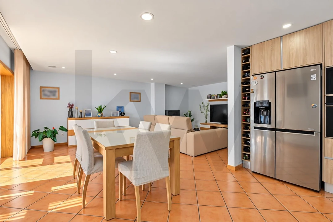 Apartamento T3 para Venda em Milheiros de Poiares Foto 4