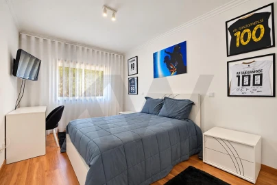 Apartamento T3 para Venda em Milheiros de Poiares