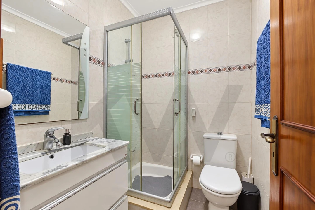 Apartamento T3 para Venda em Milheiros de Poiares Foto 17