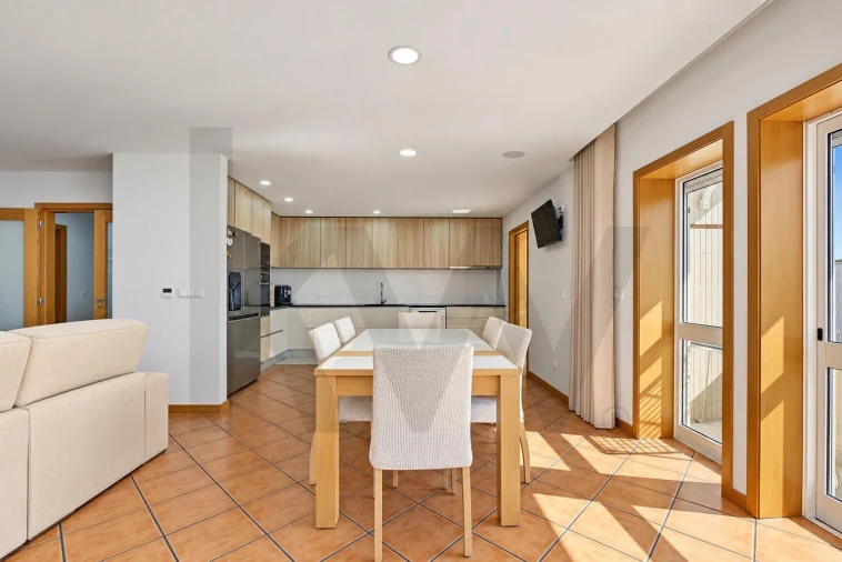 Apartamento T3 para Venda em Milheiros de Poiares Foto 5
