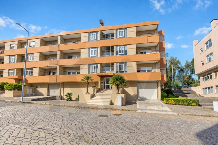 Apartamento T3 para Venda em Milheiros de Poiares Foto 20
