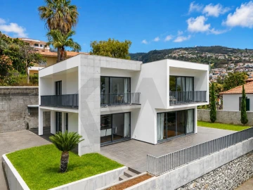 Moradia T3 para Venda em Funchal (Santa Luzia)