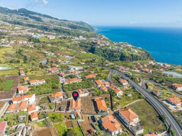Moradia T5 para Venda em Estreito da Calheta