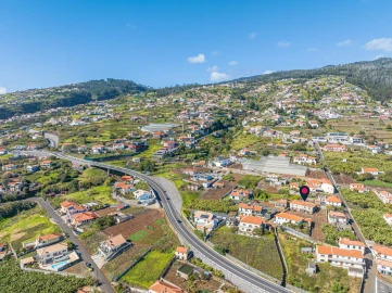 Moradia T5 para Venda em Estreito da Calheta
