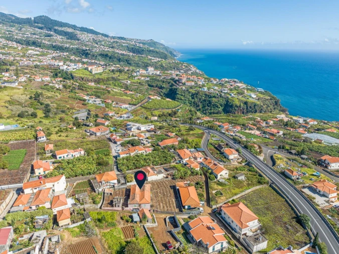 Moradia T5 para Venda em Estreito da Calheta Foto 13