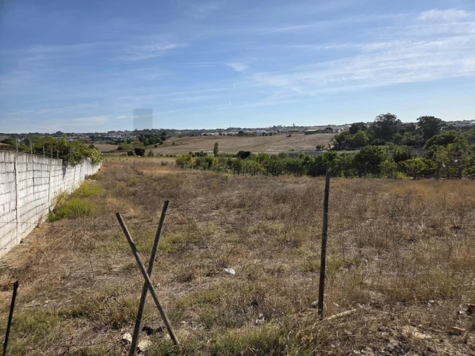 Terreno para Venda em Aveiras de Cima Foto 2