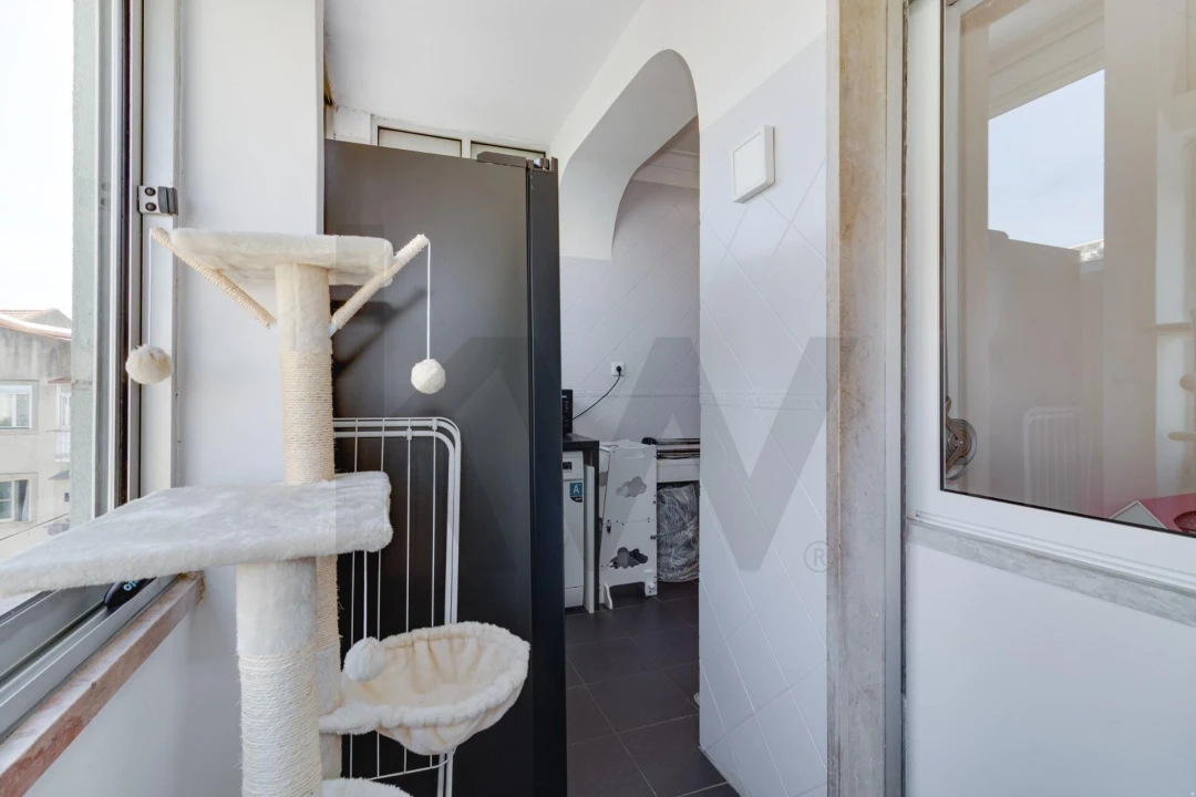 Apartamento T2 para Venda em Arroios Foto 16