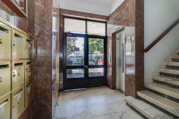 Apartamento T2 para Venda em Arroios Foto 19