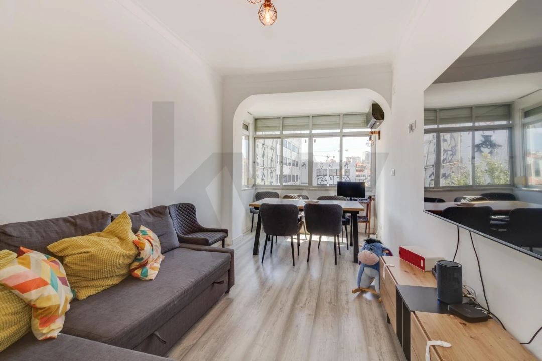 Apartamento T2 para Venda em Arroios Foto 1