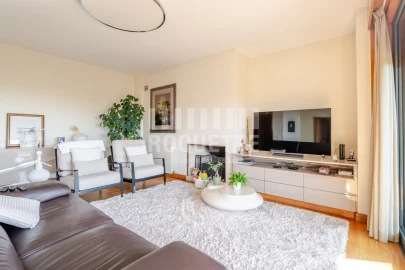 Apartamento T3 para Venda em Aldoar, Foz do Douro e Nevogilde