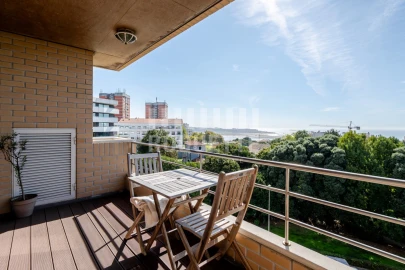 Apartamento T3 para Venda em Aldoar, Foz do Douro e Nevogilde