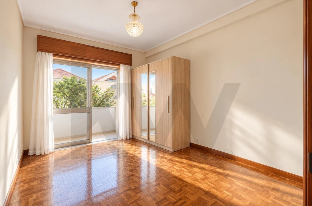 Apartamento T2 para Arrendamento em Espinho Foto 6