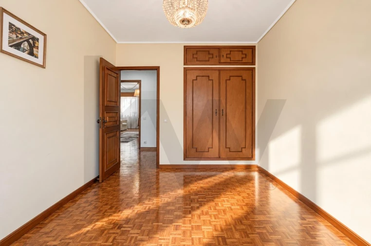 Apartamento T2 para Arrendamento em Espinho Foto 8