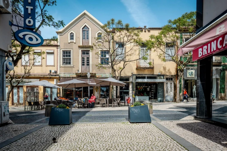 Apartamento T2 para Arrendamento em Espinho Foto 23