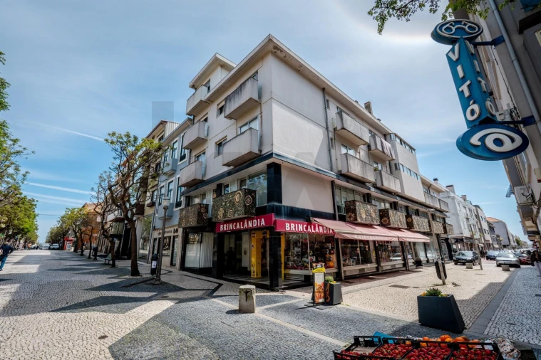 Apartamento T2 para Arrendamento em Espinho Foto 25