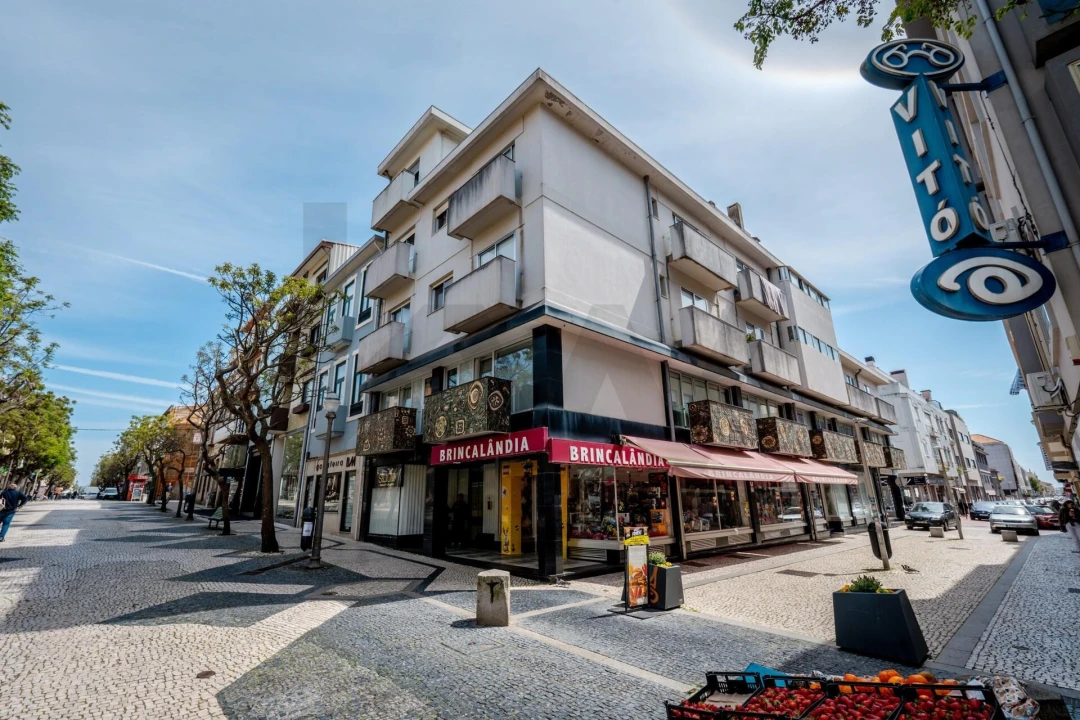 Apartamento T2 para Arrendamento em Espinho Foto 25