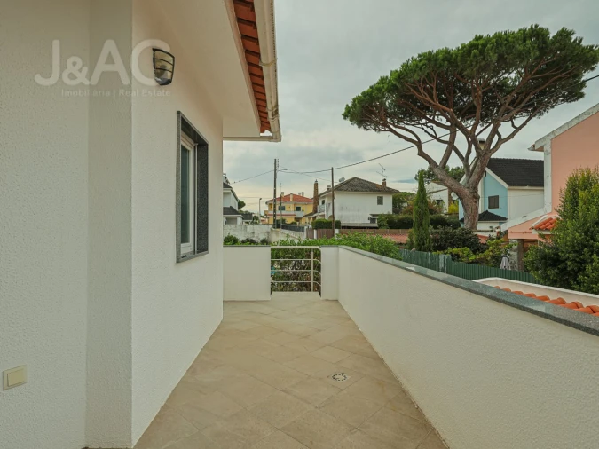 Moradia T4 para Arrendamento em Cascais e Estoril Foto 21