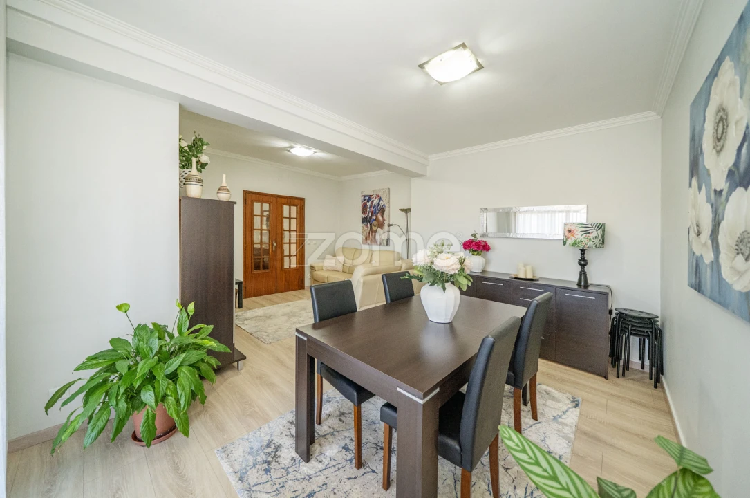 Apartamento T3 para Venda em Ferreiros e Gondizalves Foto 1