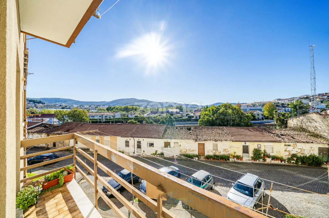 Apartamento T3 para Venda em Ferreiros e Gondizalves Foto 29