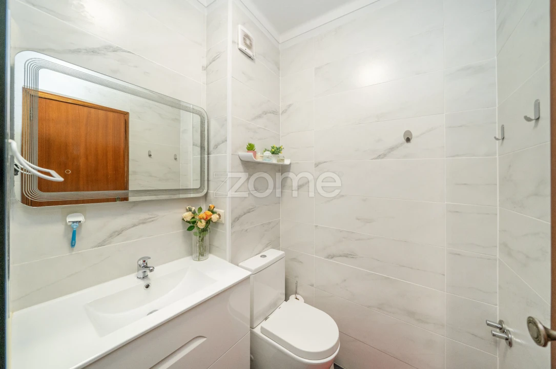 Apartamento T3 para Venda em Ferreiros e Gondizalves Foto 30