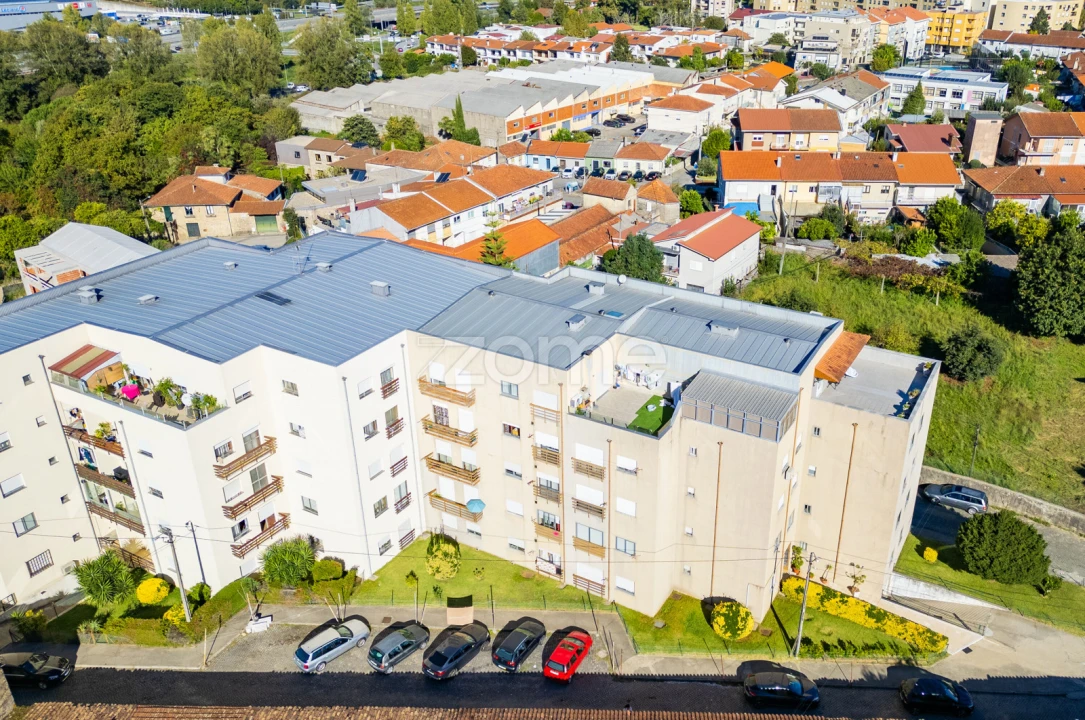 Apartamento T3 para Venda em Ferreiros e Gondizalves Foto 34
