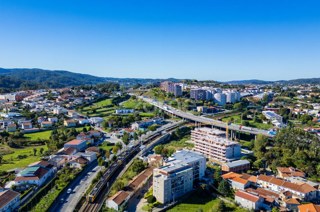 Apartamento T3 para Venda em Ferreiros e Gondizalves Foto 35