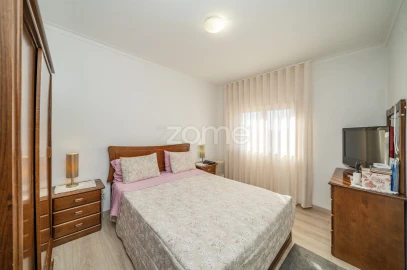 Apartamento T3 para Venda em Ferreiros e Gondizalves